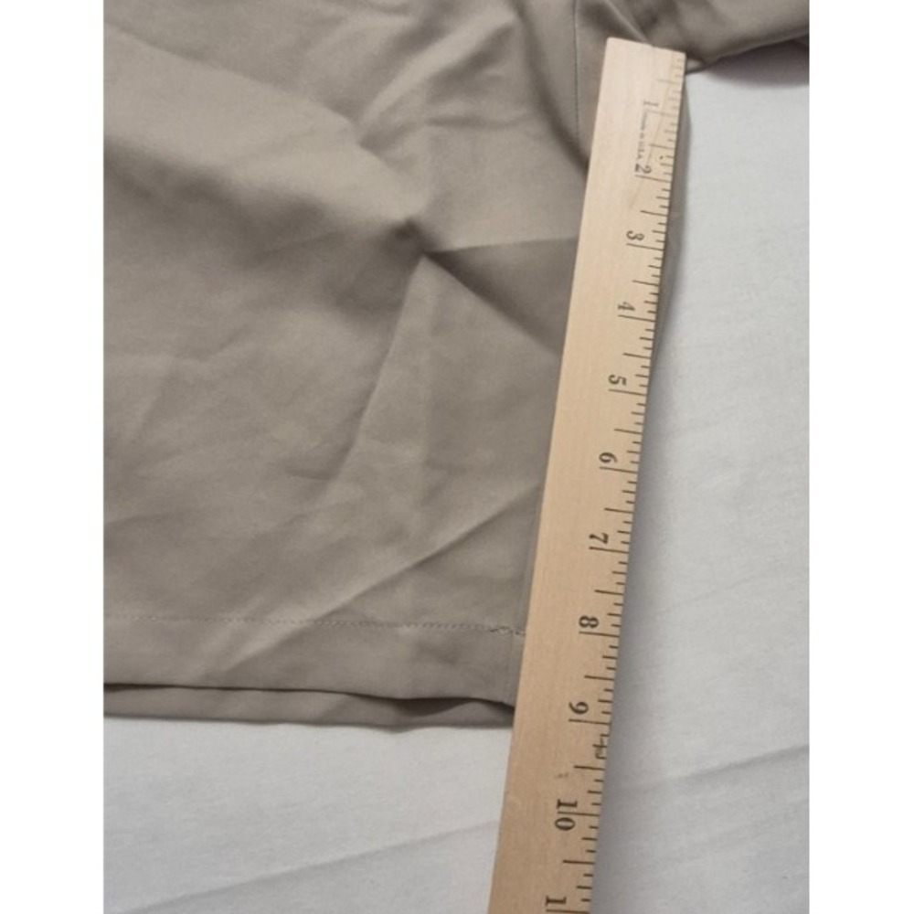 NWK Tek Gear men's‎ khaki chino shorts flat front sz. 40 outdoor hiking pockets - Picture 3 of 13